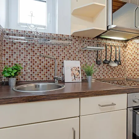 Holiday home Meerglueck Sutel