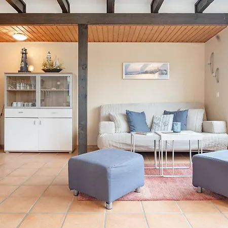 Meerglueck Holiday home Sutel